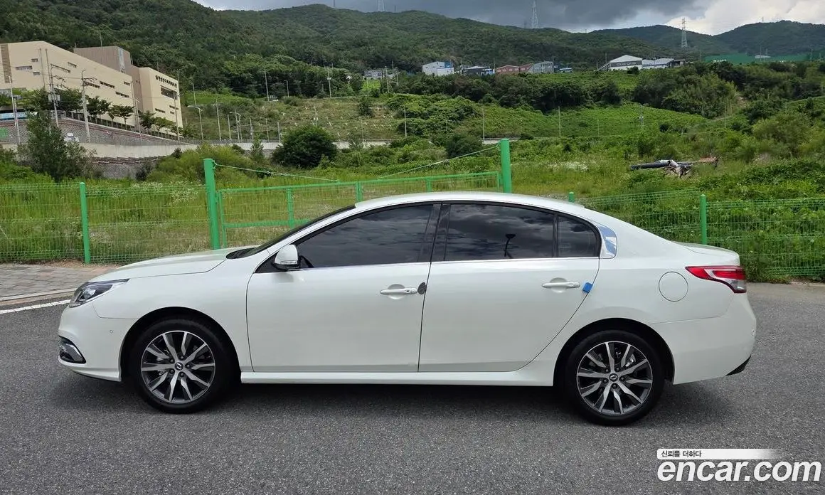Renault (Samsung) SM5 2016 2.0 автомат (гидро), фото 2 Renault (Samsung) SM5 2016 2.0 автомат (гидро), фото 2