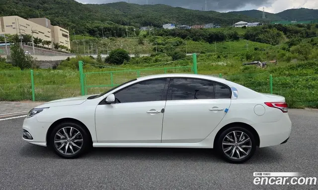 Renault (Samsung) SM5 2016 2.0 автомат (гидро), миниатюра 2 Renault (Samsung) SM5 2016 2.0 автомат (гидро), миниатюра 2