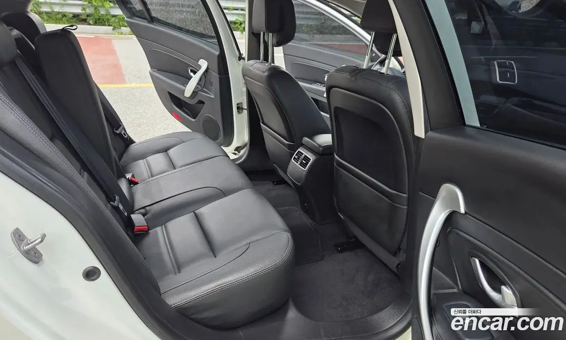 Renault (Samsung) SM5 2016 2.0 автомат (гидро), фото 8 Renault (Samsung) SM5 2016 2.0 автомат (гидро), фото 8