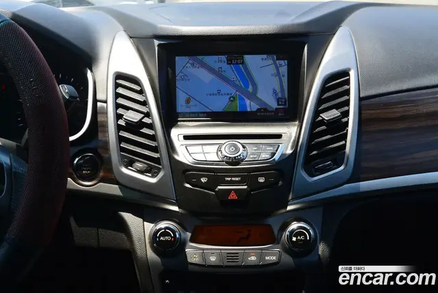 SsangYong Korando 2014 2.0 автомат (гидро), миниатюра 7