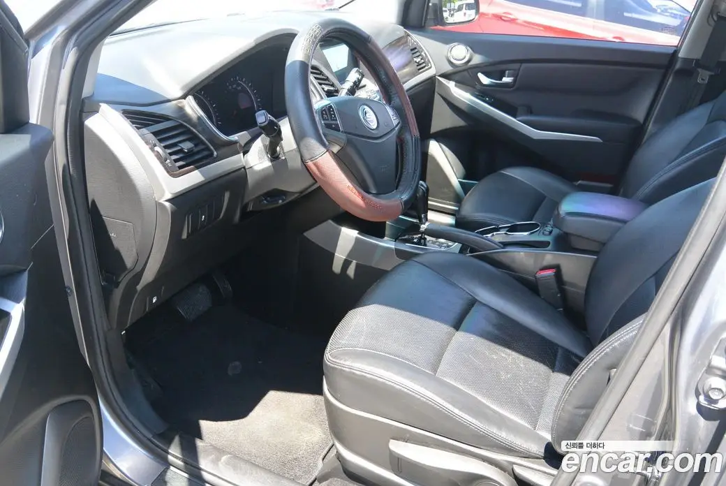 SsangYong Korando 2014 2.0 автомат (гидро), фото 10
