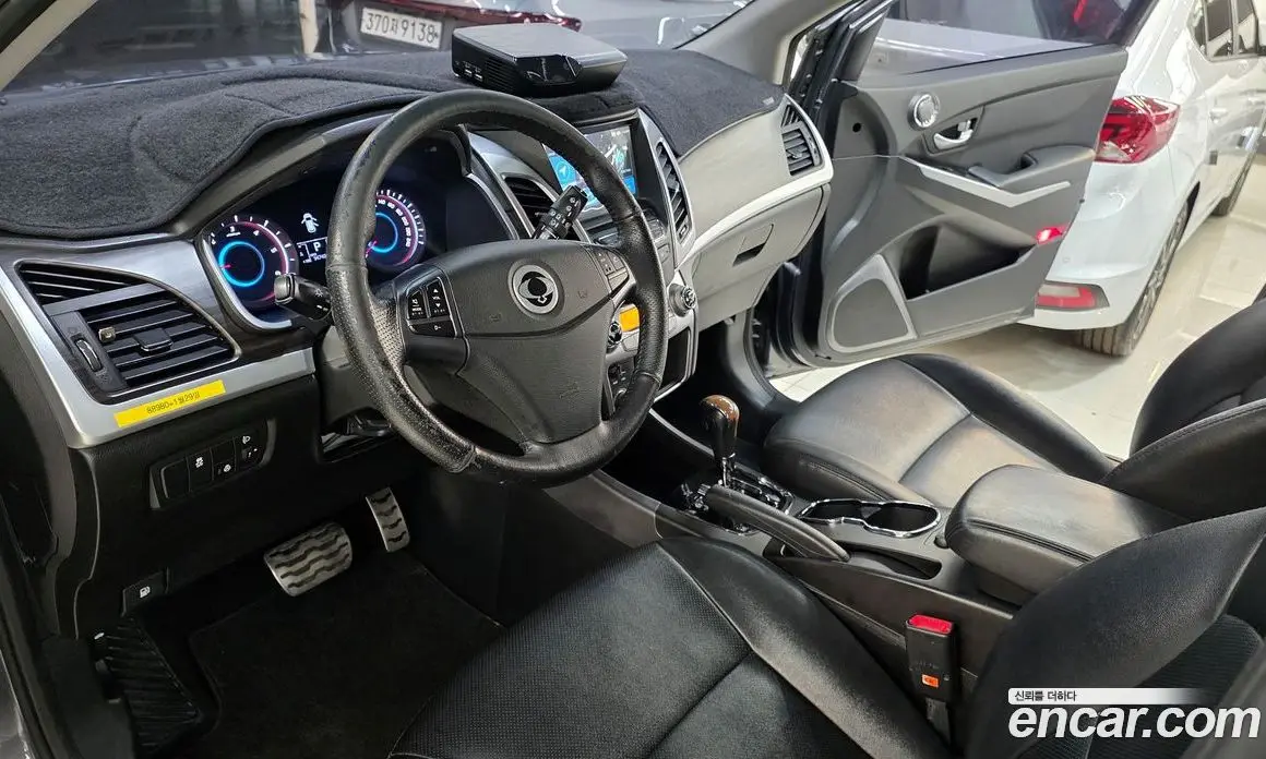 SsangYong Korando 2015 2.2 автомат (гидро), фото 14 SsangYong Korando 2015 2.2 автомат (гидро), фото 14