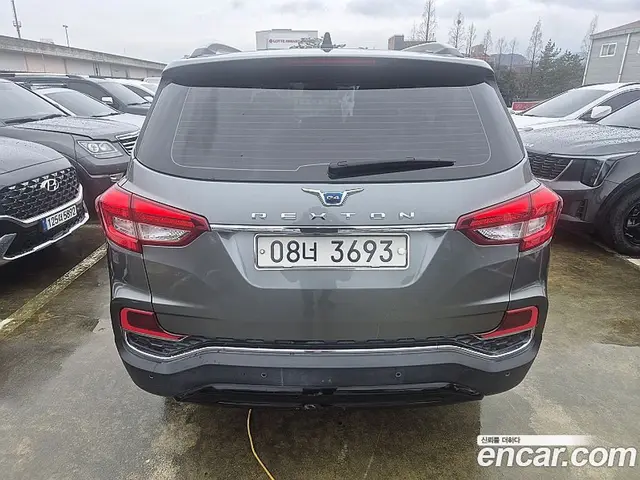 SsangYong Rexton 2017 2.2 автомат (гидро), миниатюра 4 SsangYong Rexton 2017 2.2 автомат (гидро), миниатюра 4