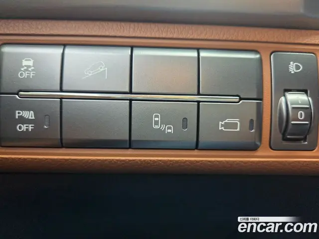 SsangYong Rexton 2018 2.2 автомат (гидро), миниатюра 11 SsangYong Rexton 2018 2.2 автомат (гидро), миниатюра 11