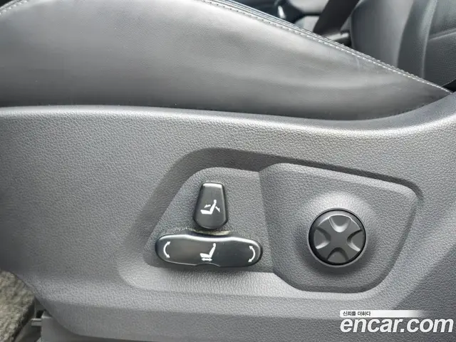 SsangYong Rexton 2019 2.2 автомат (гидро), миниатюра 10