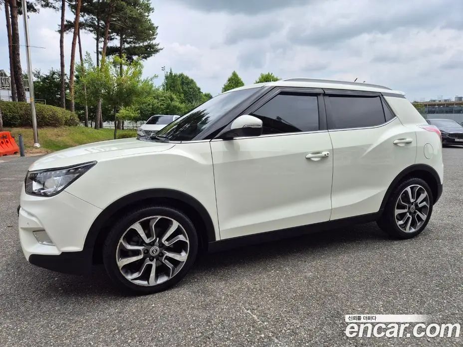 SsangYong TIBOLI 2015 1.6 автомат (гидро), фото 2 SsangYong TIBOLI 2015 1.6 автомат (гидро), фото 2