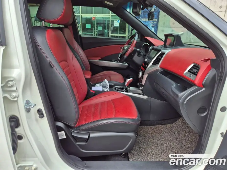 SsangYong TIBOLI 2015 1.6 автомат (гидро), фото 19 SsangYong TIBOLI 2015 1.6 автомат (гидро), фото 19