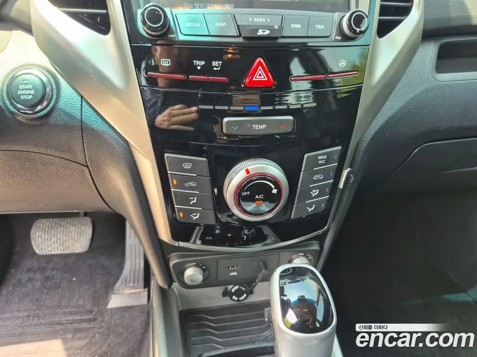 SsangYong TIBOLI 2017 1.6 автомат (гидро), фото 13