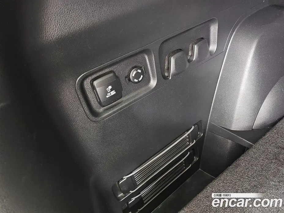 SsangYong TIBOLI 2017 1.6 автомат (гидро), фото 14 SsangYong TIBOLI 2017 1.6 автомат (гидро), фото 14