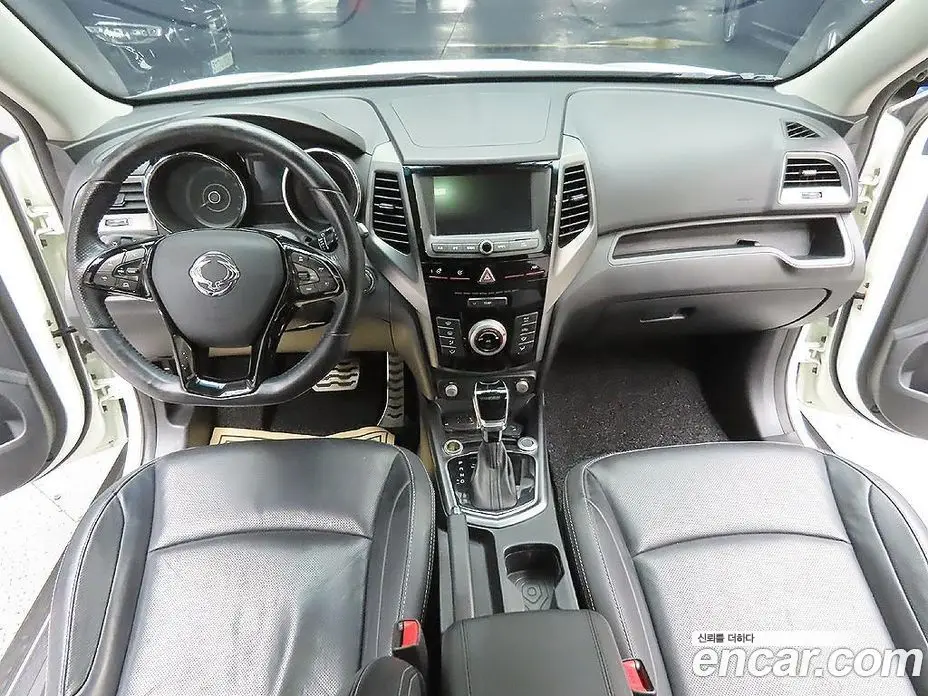 SsangYong TIBOLI 2018 1.6 автомат (гидро), фото 12 SsangYong TIBOLI 2018 1.6 автомат (гидро), фото 12