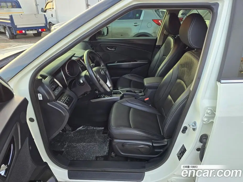 SsangYong TIBOLI 2018 1.6 автомат (гидро), фото 11 SsangYong TIBOLI 2018 1.6 автомат (гидро), фото 11