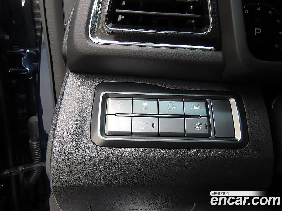 SsangYong TIBOLI 2021 1.5 автомат (гидро), фото 12 SsangYong TIBOLI 2021 1.5 автомат (гидро), фото 12