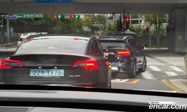 Tesla Model 3 2020 автомат (гидро), миниатюра 6 Tesla Model 3 2020 автомат (гидро), миниатюра 6