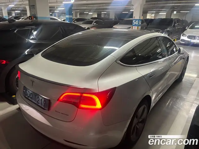Tesla Model 3 2020 автомат (гидро), миниатюра 4 Tesla Model 3 2020 автомат (гидро), миниатюра 4