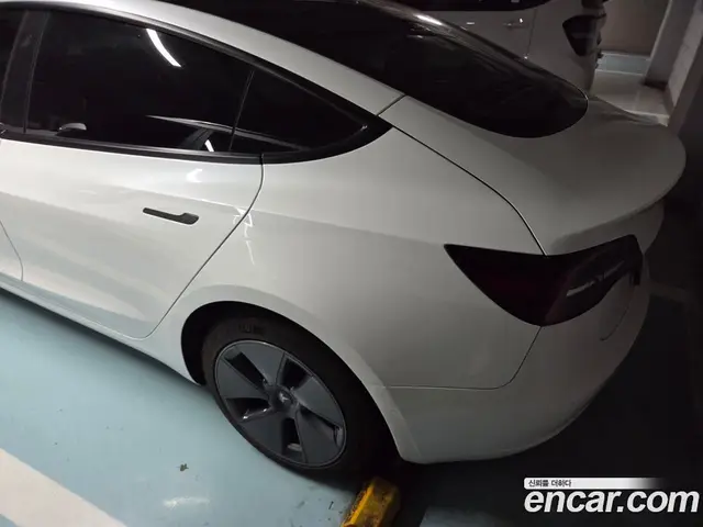 Tesla Model 3 2022 автомат (гидро), миниатюра 4