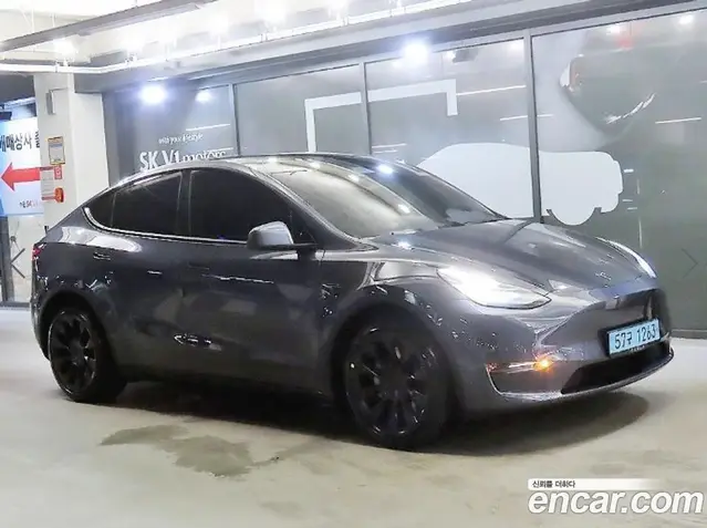 Tesla Model Y 2021 автомат (гидро), миниатюра 1 Tesla Model Y 2021 автомат (гидро), миниатюра 1