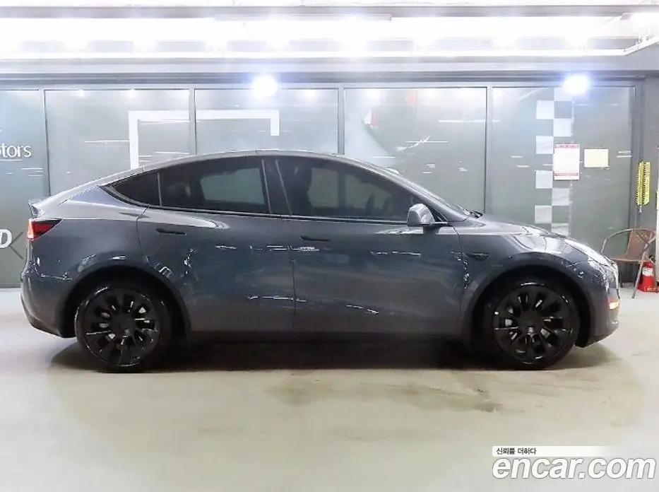 Tesla Model Y 2021 автомат (гидро), фото 3 Tesla Model Y 2021 автомат (гидро), фото 3
