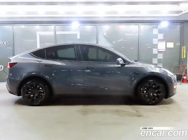 Tesla Model Y 2021 автомат (гидро), миниатюра 3 Tesla Model Y 2021 автомат (гидро), миниатюра 3