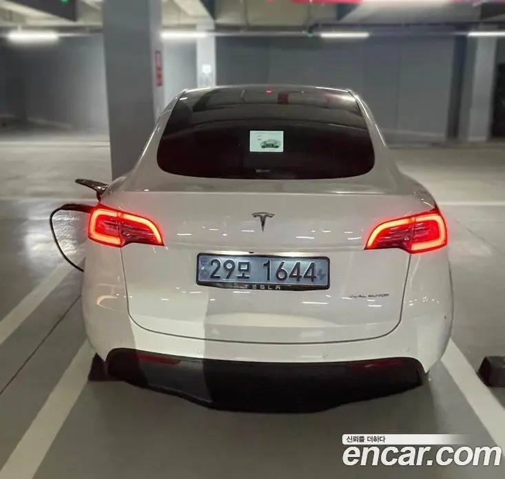 Tesla Model Y 2022 автомат (гидро), фото 4 Tesla Model Y 2022 автомат (гидро), фото 4
