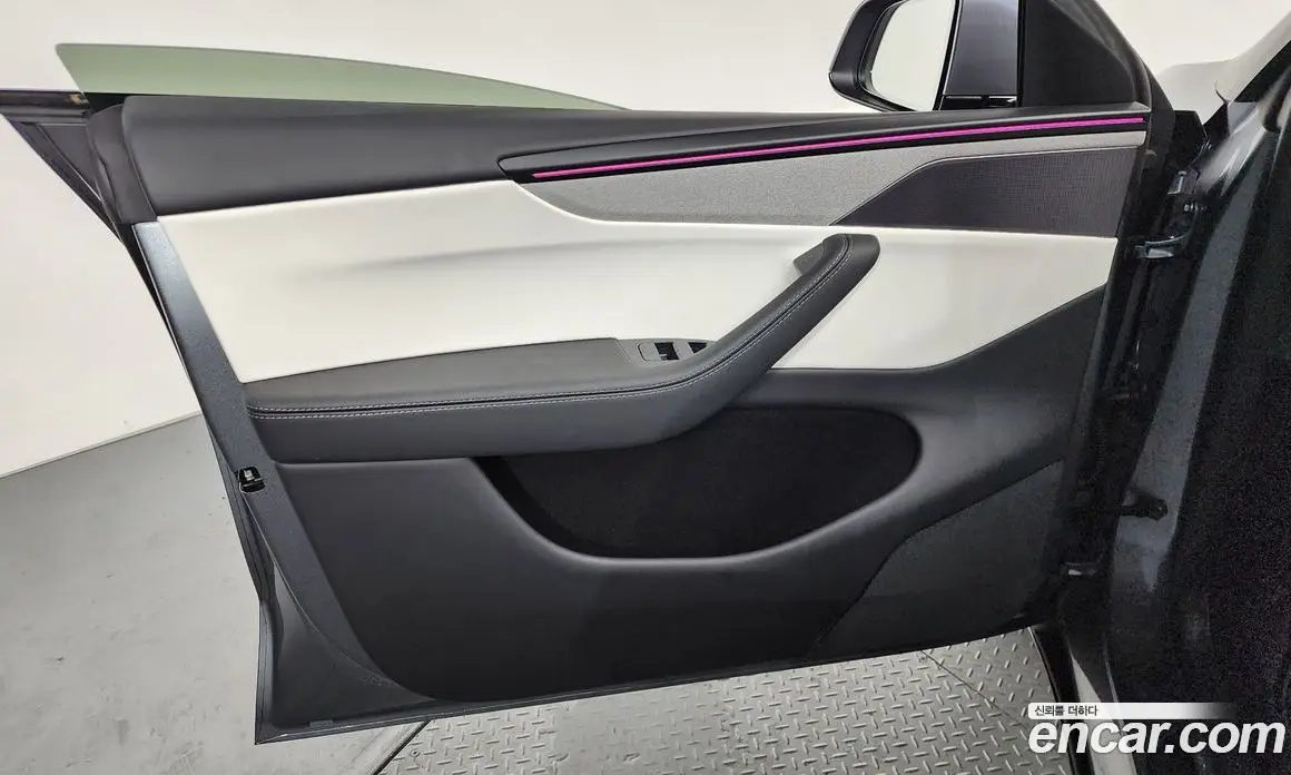 Tesla Model Y 2025 0.2 автомат (гидро), фото 14 Tesla Model Y 2025 0.2 автомат (гидро), фото 14