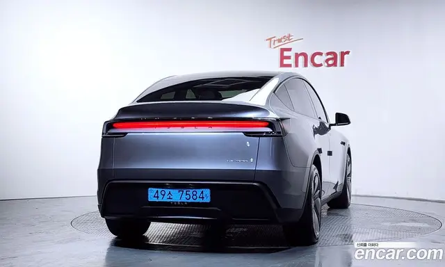 Tesla Model Y 2025 0.2 автомат (гидро), миниатюра 4 Tesla Model Y 2025 0.2 автомат (гидро), миниатюра 4