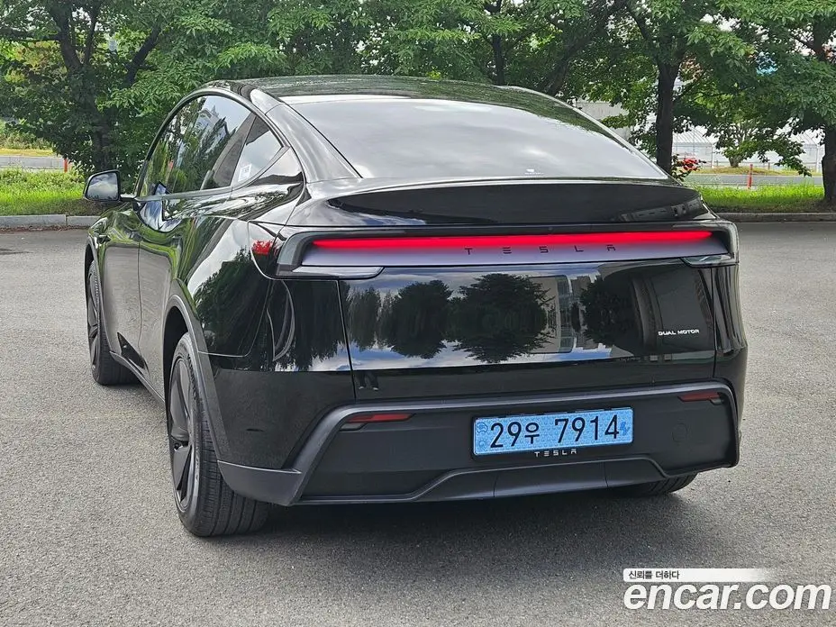 Tesla Model Y 2025 0.2 автомат (гидро), фото 6 Tesla Model Y 2025 0.2 автомат (гидро), фото 6
