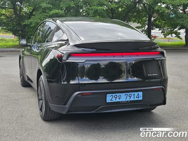 Tesla Model Y 2025 0.2 автомат (гидро), миниатюра 6 Tesla Model Y 2025 0.2 автомат (гидро), миниатюра 6