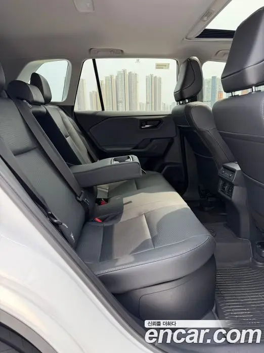 Toyota RAV4 2026 2.5 автомат (гидро), миниатюра 3 Toyota RAV4 2026 2.5 автомат (гидро), миниатюра 3