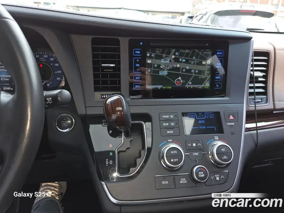 Toyota Sienna 2015 3.5 автомат (гидро), фото 15 Toyota Sienna 2015 3.5 автомат (гидро), фото 15