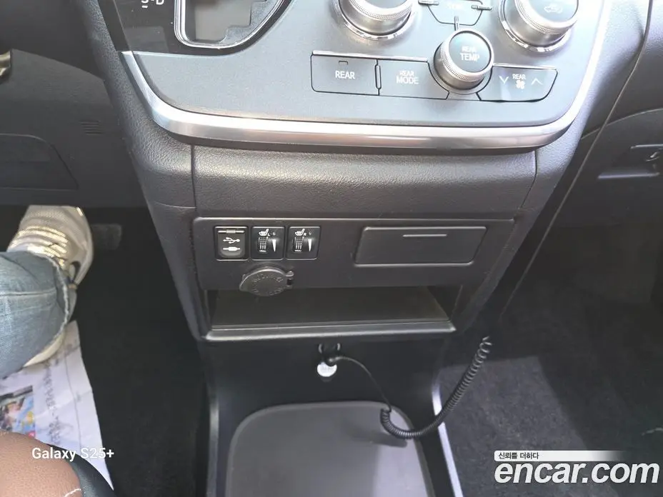 Toyota Sienna 2015 3.5 автомат (гидро), фото 16 Toyota Sienna 2015 3.5 автомат (гидро), фото 16
