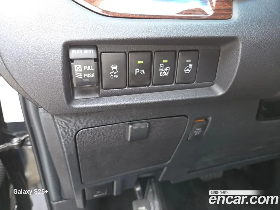 Toyota Sienna 2015 3.5 автомат (гидро), фото 17 Toyota Sienna 2015 3.5 автомат (гидро), фото 17