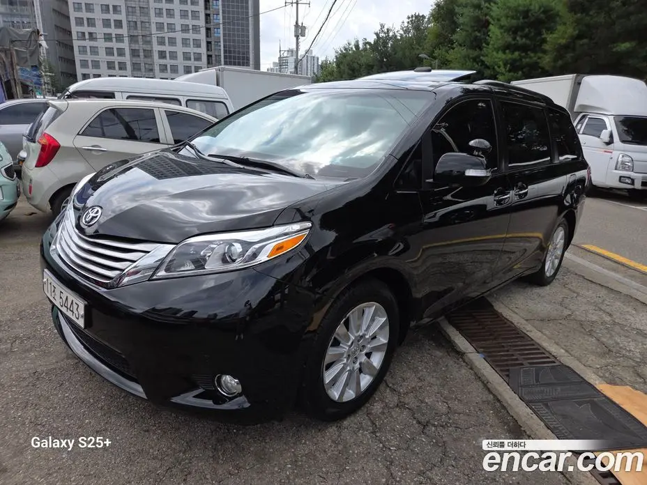 Toyota Sienna 2015 3.5 автомат (гидро), фото 3 Toyota Sienna 2015 3.5 автомат (гидро), фото 3