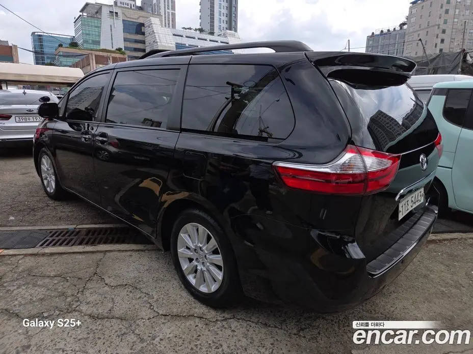 Toyota Sienna 2015 3.5 автомат (гидро), фото 4 Toyota Sienna 2015 3.5 автомат (гидро), фото 4