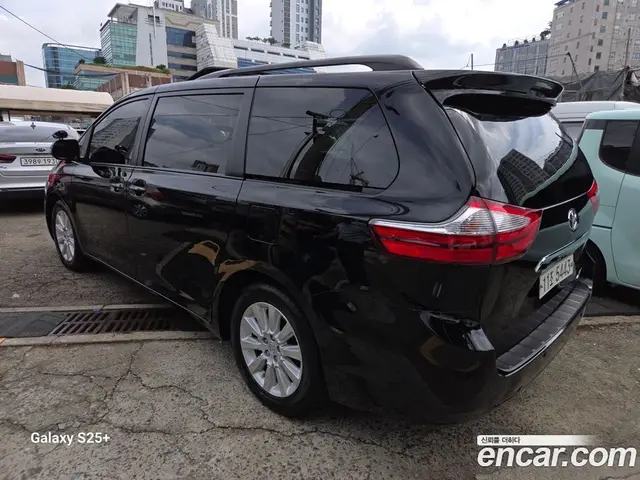 Toyota Sienna 2015 3.5 автомат (гидро), миниатюра 4 Toyota Sienna 2015 3.5 автомат (гидро), миниатюра 4