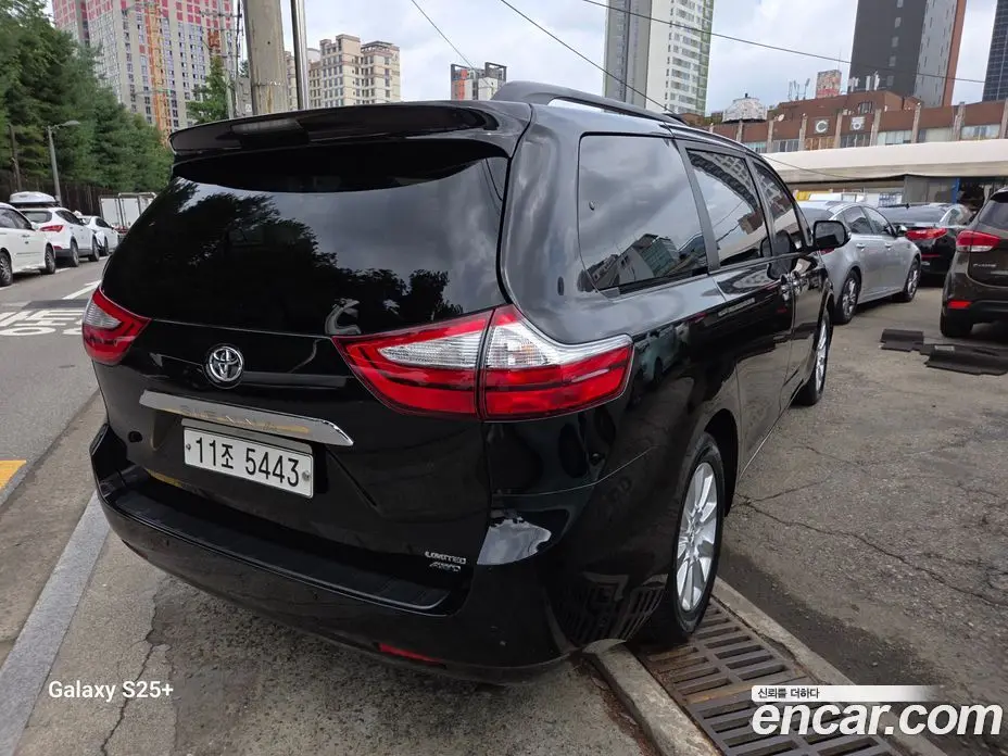 Toyota Sienna 2015 3.5 автомат (гидро), фото 6 Toyota Sienna 2015 3.5 автомат (гидро), фото 6