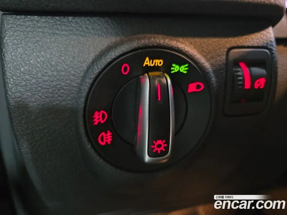 Volkswagen Tiguan 2016 2.0 автомат (гидро), фото 11 Volkswagen Tiguan 2016 2.0 автомат (гидро), фото 11