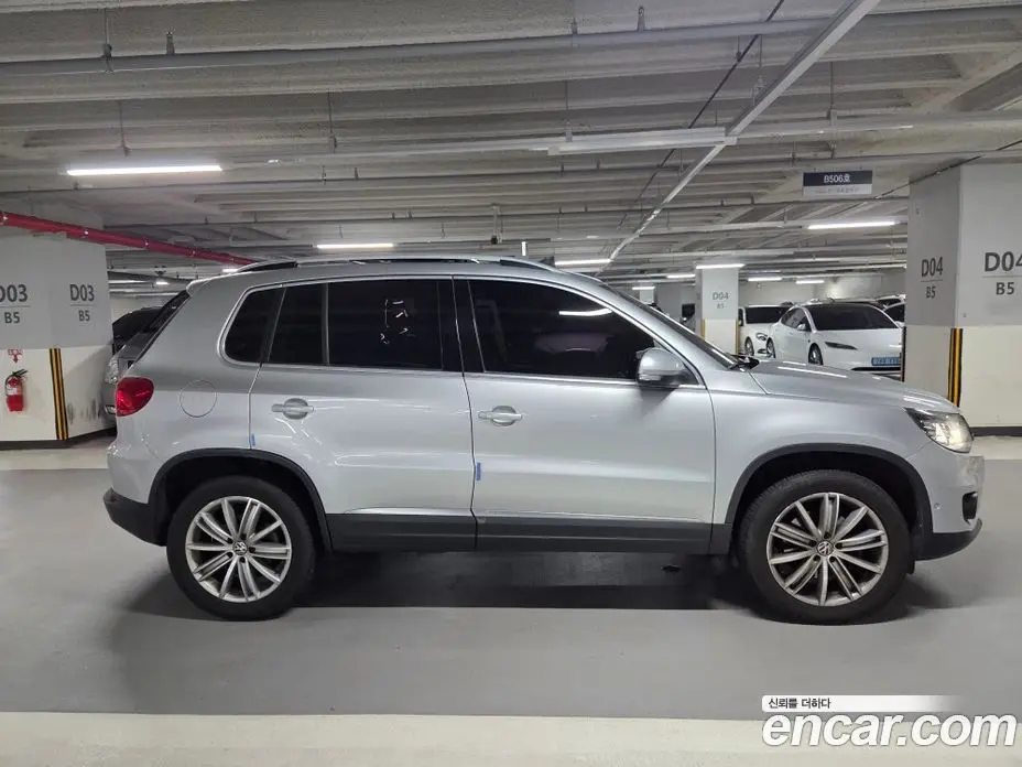 Volkswagen Tiguan 2016 2.0 автомат (гидро), фото 3 Volkswagen Tiguan 2016 2.0 автомат (гидро), фото 3