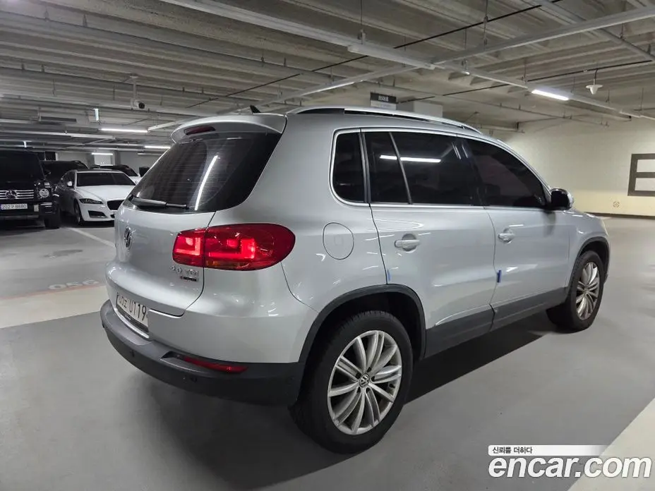 Volkswagen Tiguan 2016 2.0 автомат (гидро), фото 4 Volkswagen Tiguan 2016 2.0 автомат (гидро), фото 4