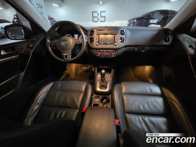 Volkswagen Tiguan 2016 2.0 автомат (гидро), миниатюра 8 Volkswagen Tiguan 2016 2.0 автомат (гидро), миниатюра 8