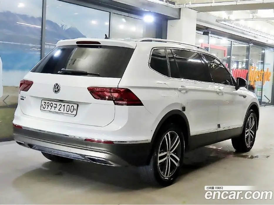 Volkswagen Tiguan 2020 2.0 автомат (гидро), фото 3 Volkswagen Tiguan 2020 2.0 автомат (гидро), фото 3