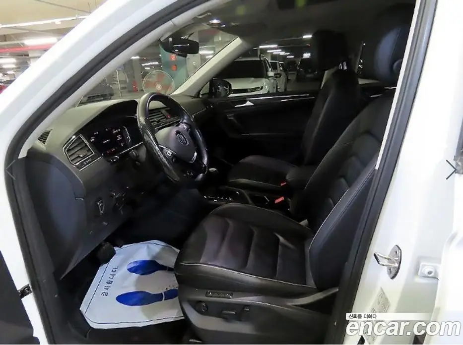 Volkswagen Tiguan 2020 2.0 автомат (гидро), фото 5 Volkswagen Tiguan 2020 2.0 автомат (гидро), фото 5
