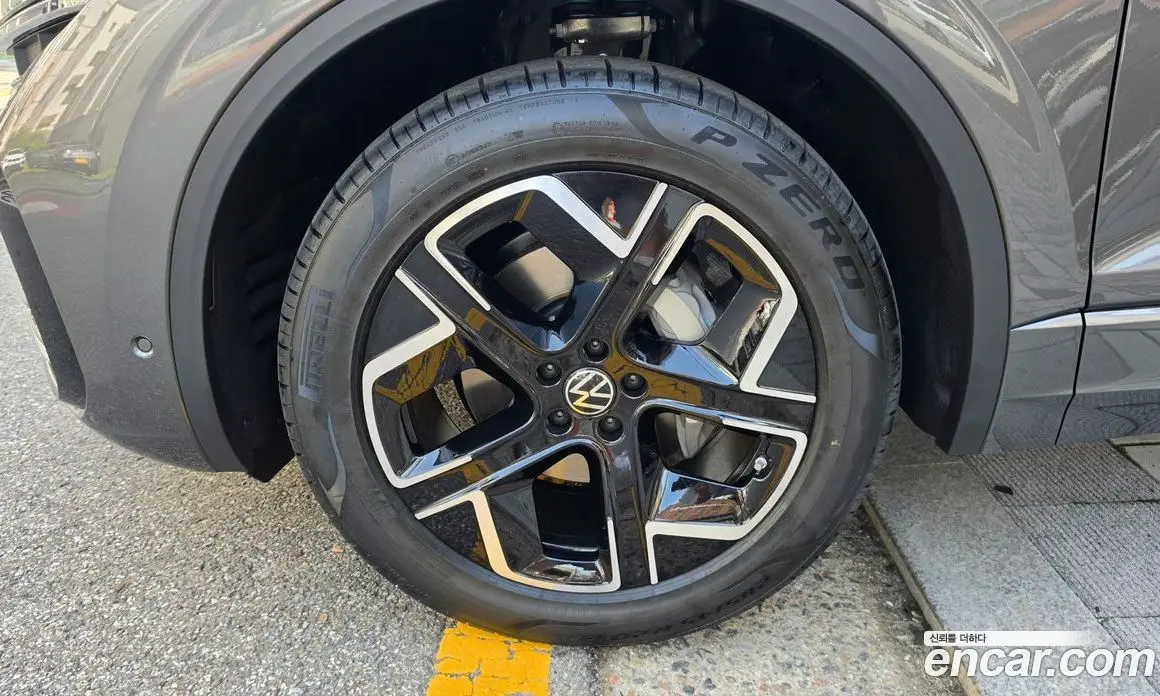 Volkswagen Touareg 2026 3.0 автомат (гидро), фото 14 Volkswagen Touareg 2026 3.0 автомат (гидро), фото 14