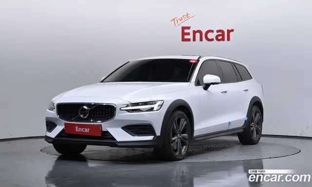 Volvo V60, 2019, 189 630 км