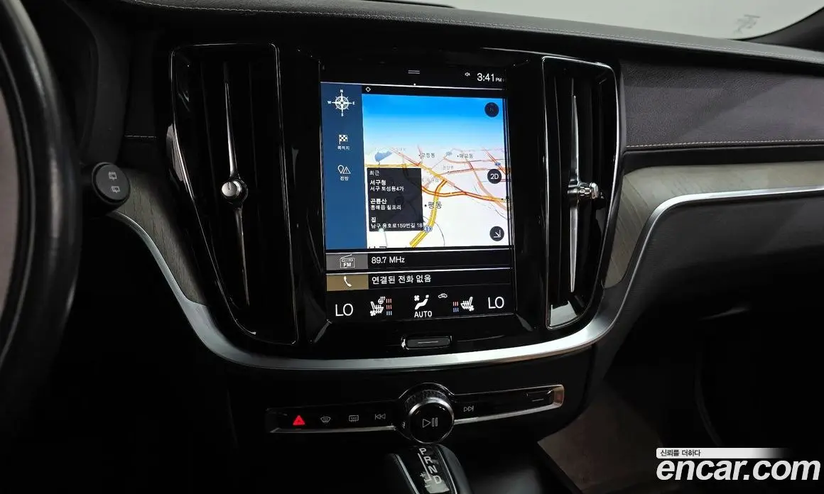 Volvo V60 2019 2.0 автомат (гидро), фото 12 Volvo V60 2019 2.0 автомат (гидро), фото 12