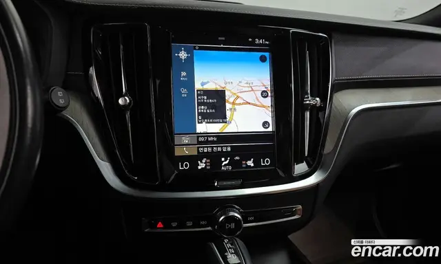 Volvo V60 2019 2.0 автомат (гидро), миниатюра 12
