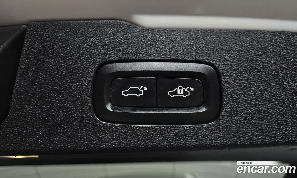Volvo V60 2019 2.0 автомат (гидро), фото 17 Volvo V60 2019 2.0 автомат (гидро), фото 17