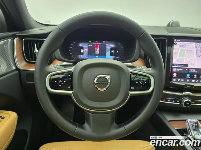 Volvo XC60 2023 2.0 автомат (гидро), миниатюра 11 Volvo XC60 2023 2.0 автомат (гидро), миниатюра 11