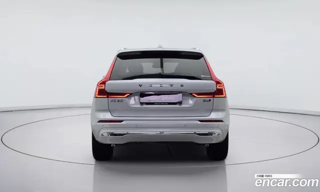 Volvo XC60 2023 2.0 автомат (гидро), миниатюра 6 Volvo XC60 2023 2.0 автомат (гидро), миниатюра 6