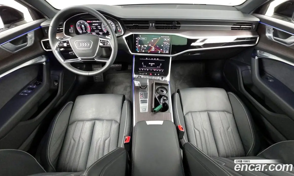 Audi A6 2025 2.0 автомат (гидро), фото 7