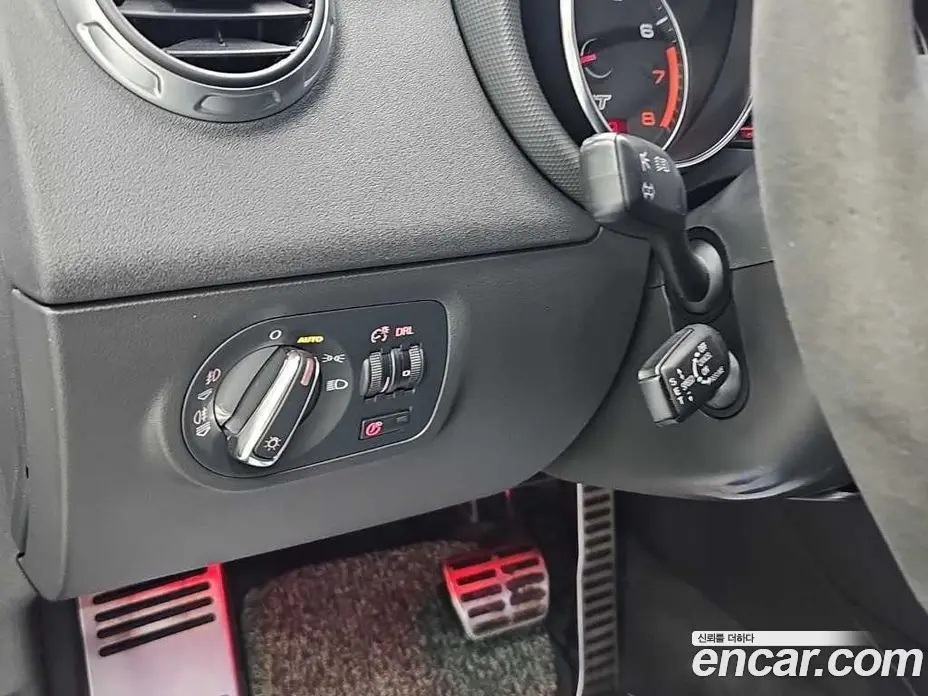 Audi TT 2008 2.0 автомат (гидро), фото 15